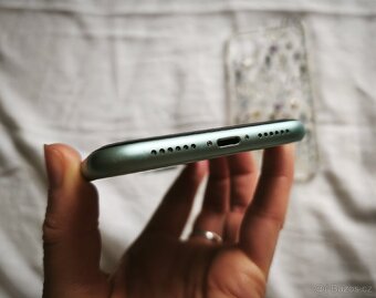 Krásný iPhone 11 Green 128GB - 3