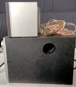 500W PMPO - Akt. subwoofer Media tech MT-3304 + 2 sat. repro - 3