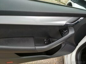 ŠKODA OCTAVIA COM III 4x4,2,0 TDi,ESP,KLIMA,ČR.SERVISKA - 3