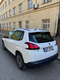 Peugeot 2008 1,2i, 60 KW, 1.MAJITEL - 3