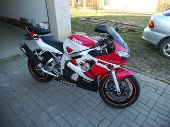 Yamaha r6 - 3