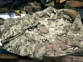 Prodám US army uniformy čepice trika opasky boty - 3
