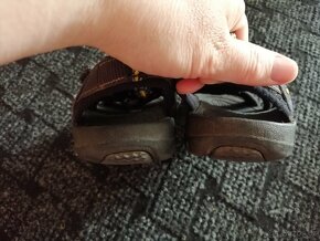 dětské sandále Keen, vnitřní stélka max. 19 cm, nošené, veli - 3