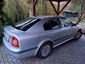 Prodám Škoda Octavia sedan 2.0i 85kw rv 2001 - 3