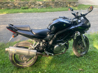 Suzuki SV 650SA poškozena - 3