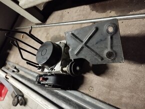 ABS čerpadlo, Škoda, Volkswagen..6R0 907 379 - 3