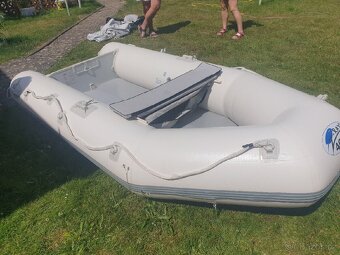 Motorový člun - 3