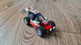 Lego City 60145 Bugina - 3