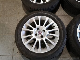 Fiat Grande Punto alu 16 + celoroční 195/55/16. - 3