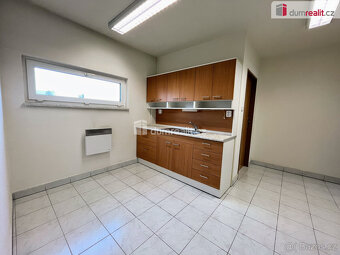 Pronájem bytu 4+1 o výměře 80 m2 v Uherském Hradišti - 3