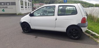 RENAULT TWINGO 1.2 rok 2003 výborný celkový stav - 3