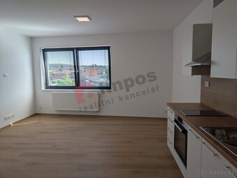Pronájem bytu 1+kk, 40m2 v ulici Nádražní, Vlašim - 3