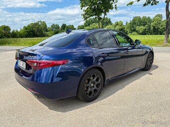 Alfa Romeo Giulia stav tachometru: 88 000km top stav - 3