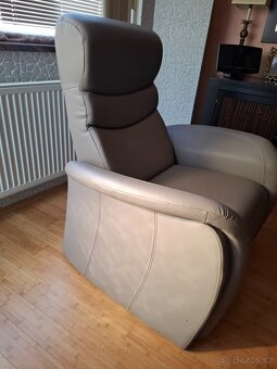Televizní křeslo s podnožkou - 3