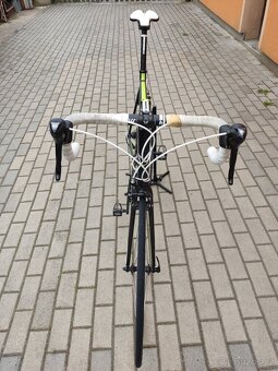 Silniční kolo Felt F95 - 3