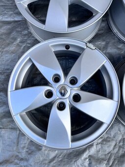 5x114,3 R16 originál disky Renault Megane - ET 47 - 3