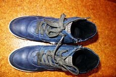 sandále, pantofle č. 35 a č. 36, zimní tenisky - 3