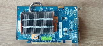 Gigabyte GV-NX76T256D-RH GDDR3 - 3