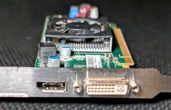 AMD Radeon  HD7470 1GB - 3