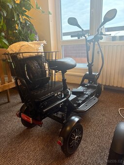 Tříkolka černá - 3