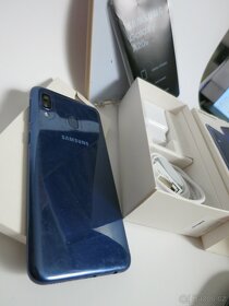 Mobilní telefon Samsung Galaxy A20e 32GB A202F DS Blue - 3