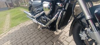 Suzuki Intruder M800 - 3
