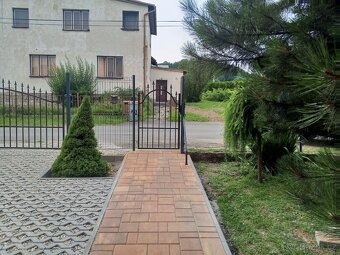 Výstavby plotu, pokládky zámkové dlažby - 3