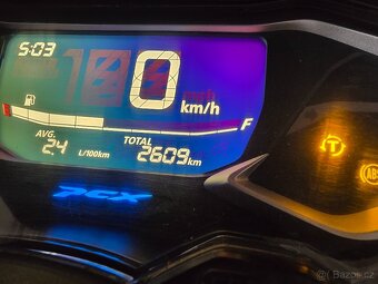 Honda pcx 125 první majitel - 3