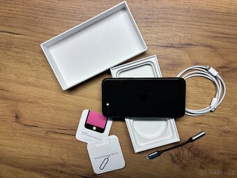 iPhone SE - 3