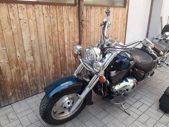 Suzuki VL 1500 Intruder - 3