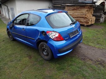 PEUGEOT 207 1.4i 54 kW,r.v. 2008,najeto 67 000 km,3.dv. - 3