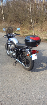 Kawasaki W650 - 3
