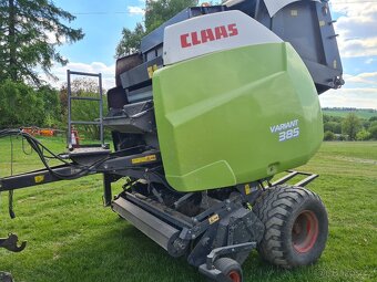 Lis na kulaté balíky CLAAS Variant 385 RC - 3