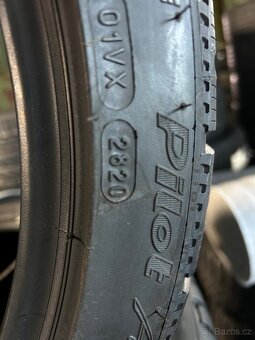 255/35/19 Michelin zimni pneu - 3