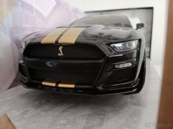 Ford Shelby GT500 H - 3