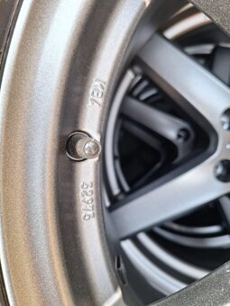 215/55r17 zimní pneu - 3