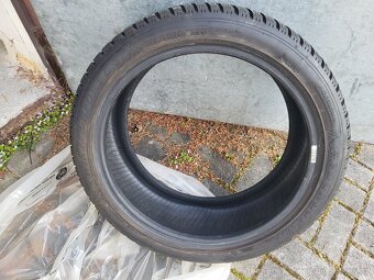 215/45/18 93V Zimní Dunlop Wintersport 5 8mm 4323 - 3