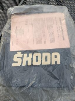 škoda zadní zástěrky (lapače nečistot) - 3