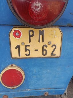Prodám traktor Zetor 4611,motor je tam 5611,s SPZ,TK-11-2027 - 3