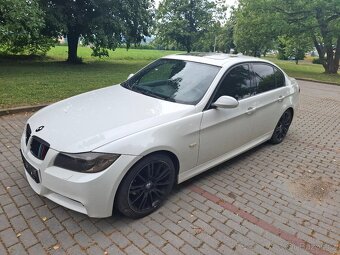 Bmw e90 325i dily - 3