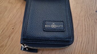 Peněženka s kapsou na mobil - 3