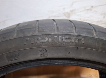 Letní pneu 255/35/18 Nokian - 3