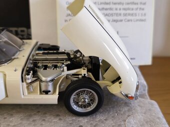 Jaguar E- Type 3.8 MK1 1:18 Autoart - 3
