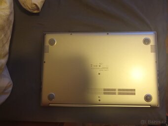 Asus vivobook 15 oled - 3