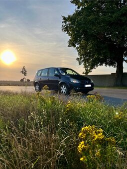 Renault Grand Scenic 1.9 dci 96 kW rv 11/2008, 7. míst - 3