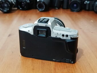 MINOLTA Dynax4 (Minolta AF Zoom 28-80mm) - 2002 - 3