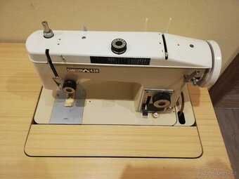 Retro šicí stroj Lucznik - 3