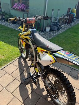 Suzuki rmz 250 - 3