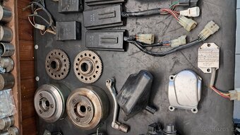 Yamaha DT 125 díly #2 - 3