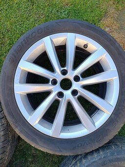 5x112 R17 ET47 - 235/45 97Y - 3